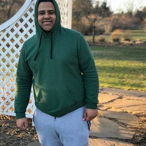 Meet your Posher, Carlos